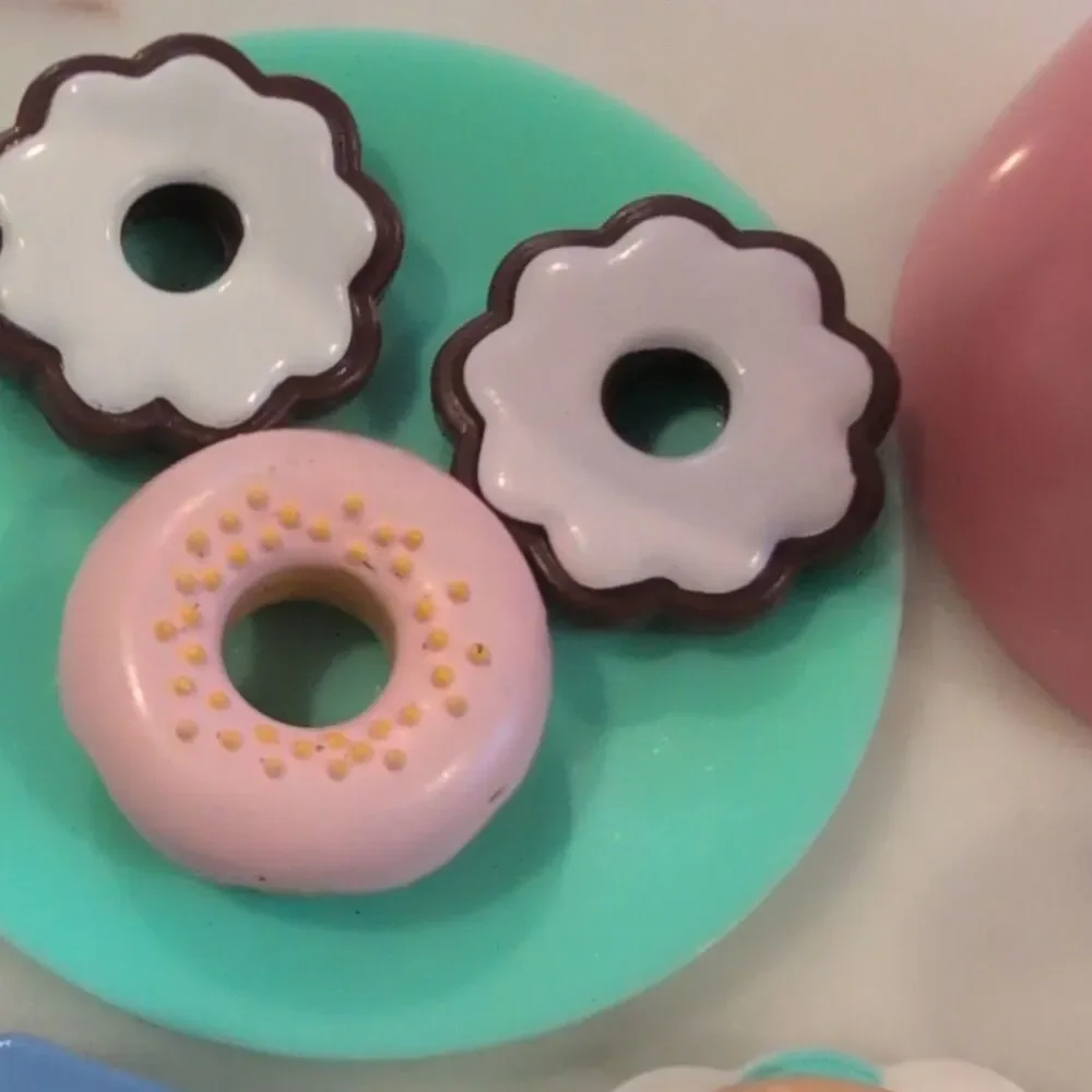 Dollhouse Miniatures Food & Drink Lot Donuts Plates Milkshake Sugar Sweet Treats